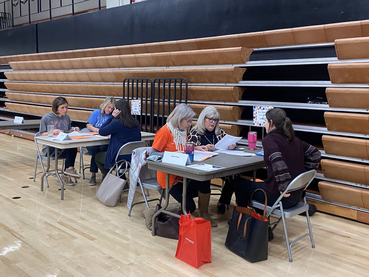 KCSRelatedSvcs's tweet photo. So many excellent SLP candidates interviewing with this fabulous leadership team today! #KCSRelatedServices #CareerFairSuccess ❤️@KCS_Myers @KnoxSchools https://t.co/yGMYohLBS8