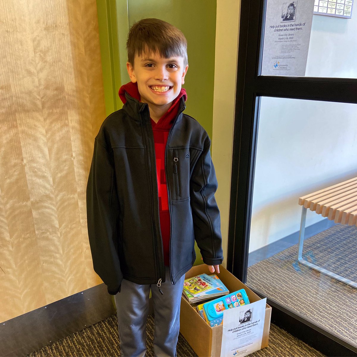 RodinoKlapac's tweet photo. We made our 📚 donations to @nationwidekids Reach Out and Read Program @NCHreads We want to challenge everyone to do the same. Goal is 22,000 books. https://t.co/0LimQWewCI