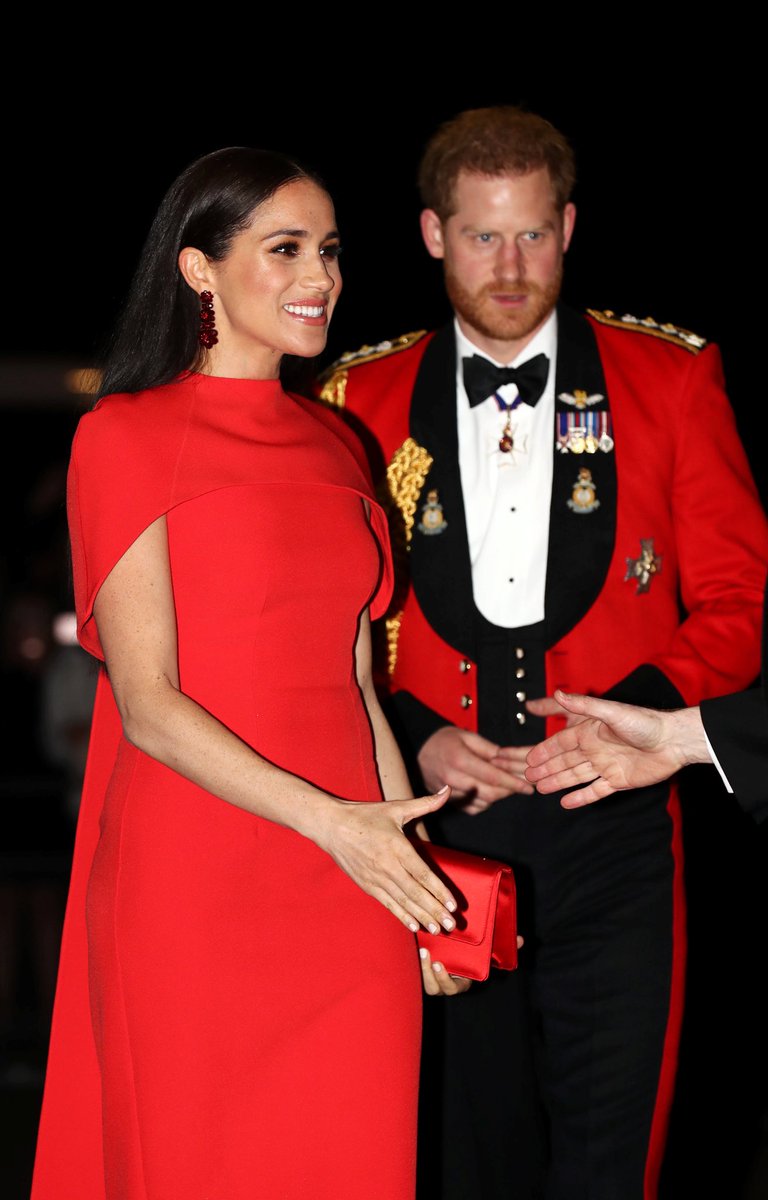 InStyle's tweet photo. Crazy how Meghan Markle invented the color red https://t.co/mzVyRg85Ir