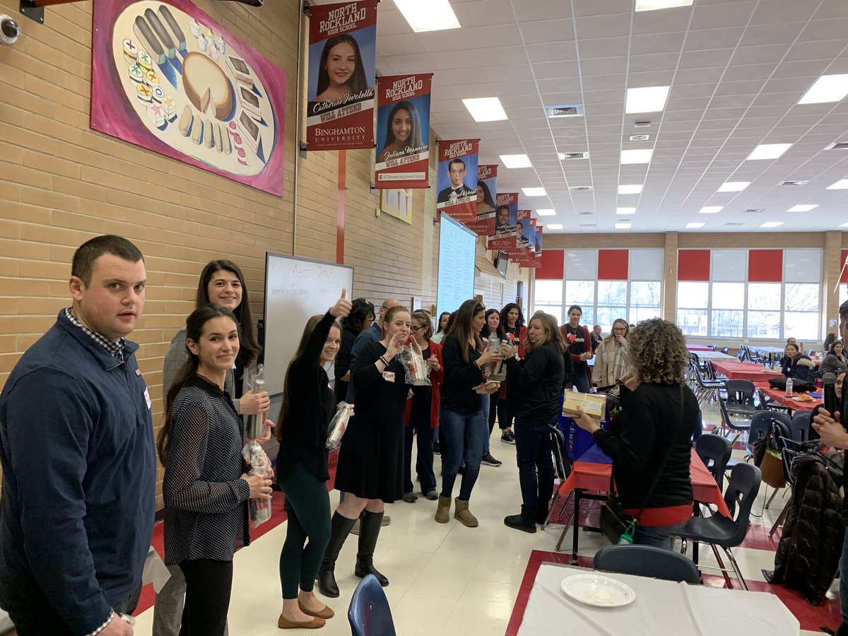 aaiello17's tweet photo. #edcampRockland was a huge success! https://t.co/d0dFXsHsHv