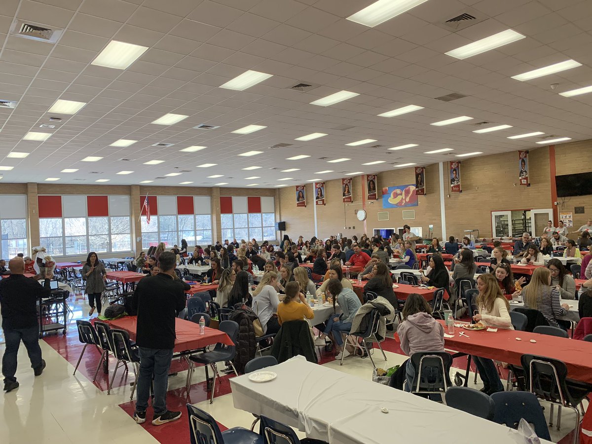 aaiello17's tweet photo. #edcampRockland was a huge success! https://t.co/d0dFXsHsHv