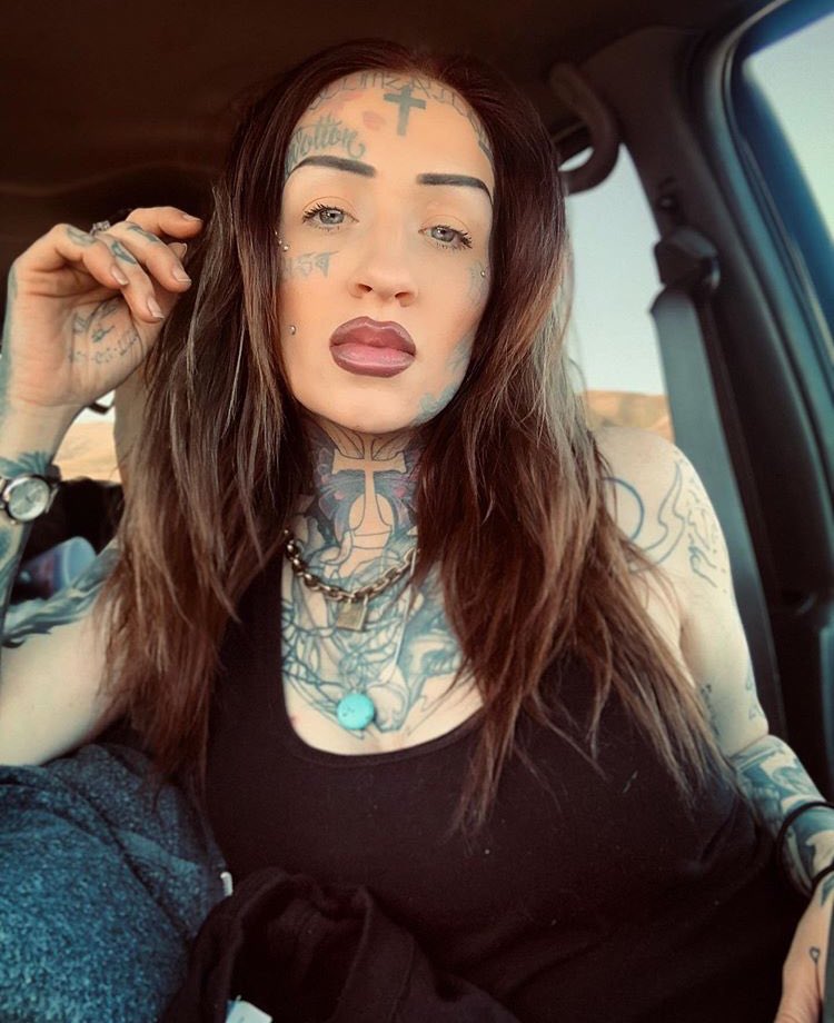 MissLara666's tweet photo. If you are adult Follow and RT this for FREE DICK RATING https://t.co/cQmF16jTaD