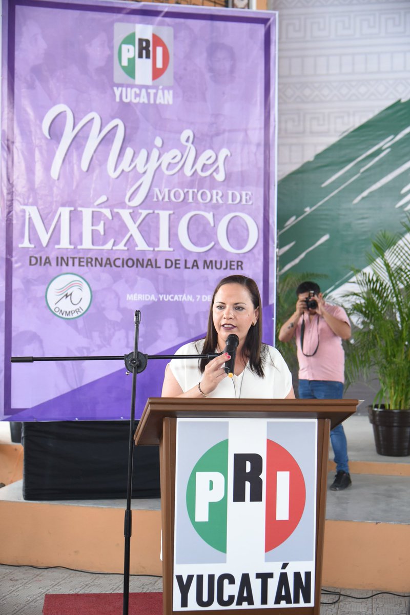 PRI_Yucatan's tweet photo. Hoy honramos la trayectoria política de la mujer en Yucatán, en el marco del Día Internacional de la Mujer, con un reconocimiento a cuatro destacadas mujeres que han fincado un camino sólido y dejado todo un ejemplo a seguir.
#ElPRIconlasMujeres
#PorUnaNuevaHistoria https://t.co/TqrsglFmYF
