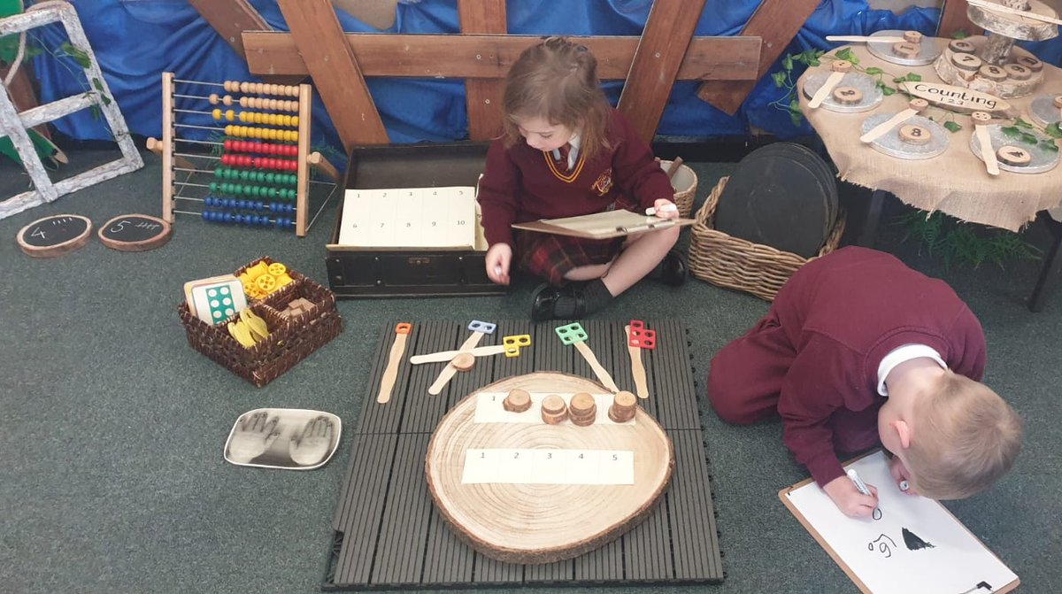 anfieldroadeyfs's tweet image. Lovely independent maths play #Number #Counting #NumberWriting 🔢