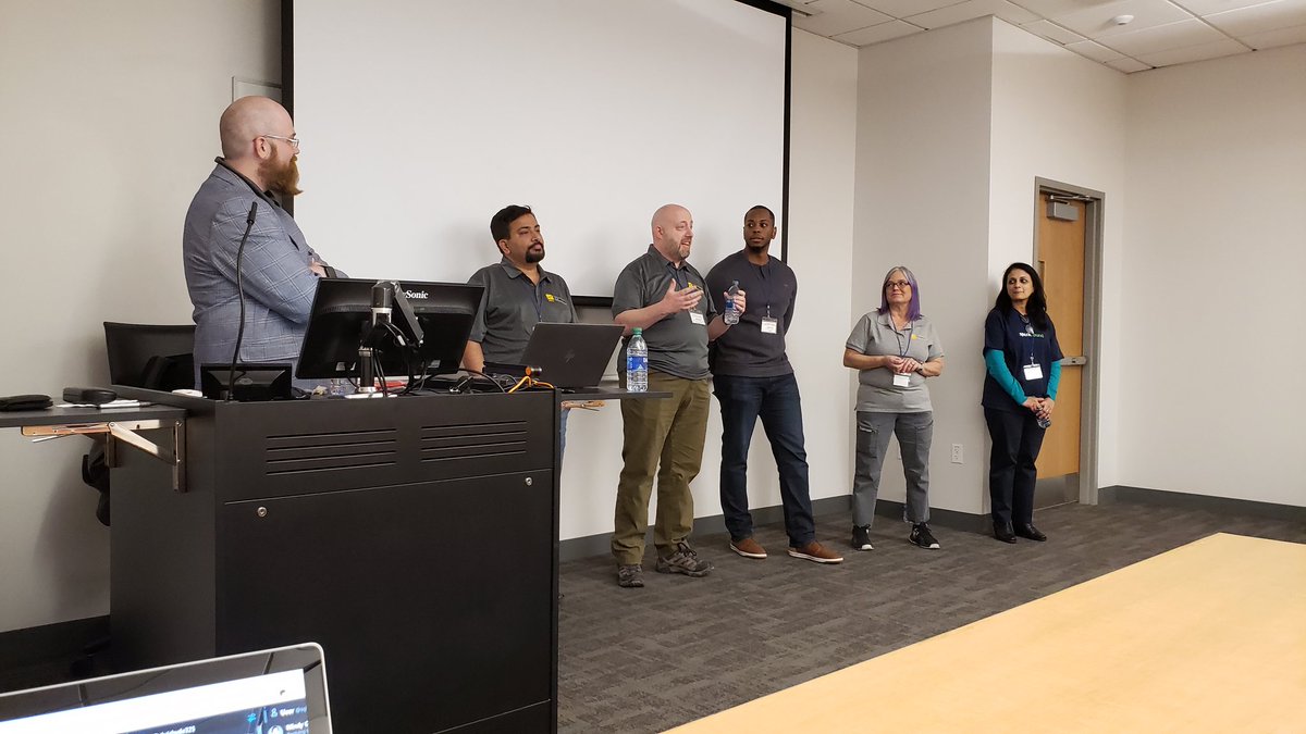 texasamy's tweet photo. Take away from the Careers in BI panel - do something that scares you. #sqlsaturdayBatonRougeBI #GOBRAIN https://t.co/VoRiSMygIX