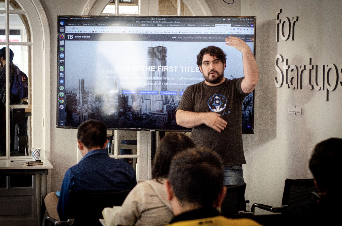 PODERlatam's tweet image. Festejamos el #OpenDataDay compartiendo con la banda datera de México nuestras experiencias con #TowerBuilder para analizar relaciones de contratos públicos. 🔎

Aquí nuestros expertos @MartinSzy y @emartinborregon y sus 
👆👇👈👉 🙅🏽‍♂️

#ODD2020 
¡Gracias, @socialtic!