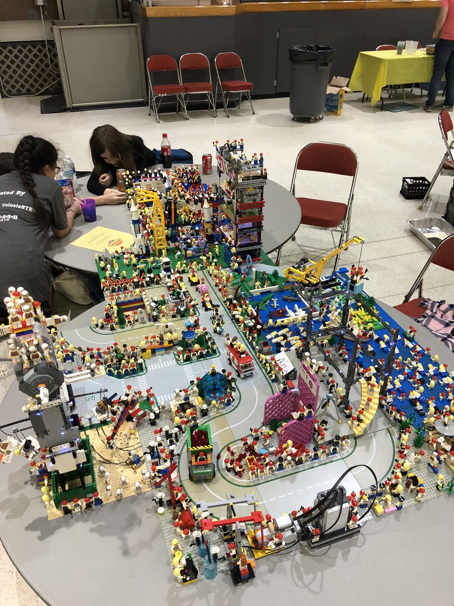 FLL7407CAKEBATTERS tweet media