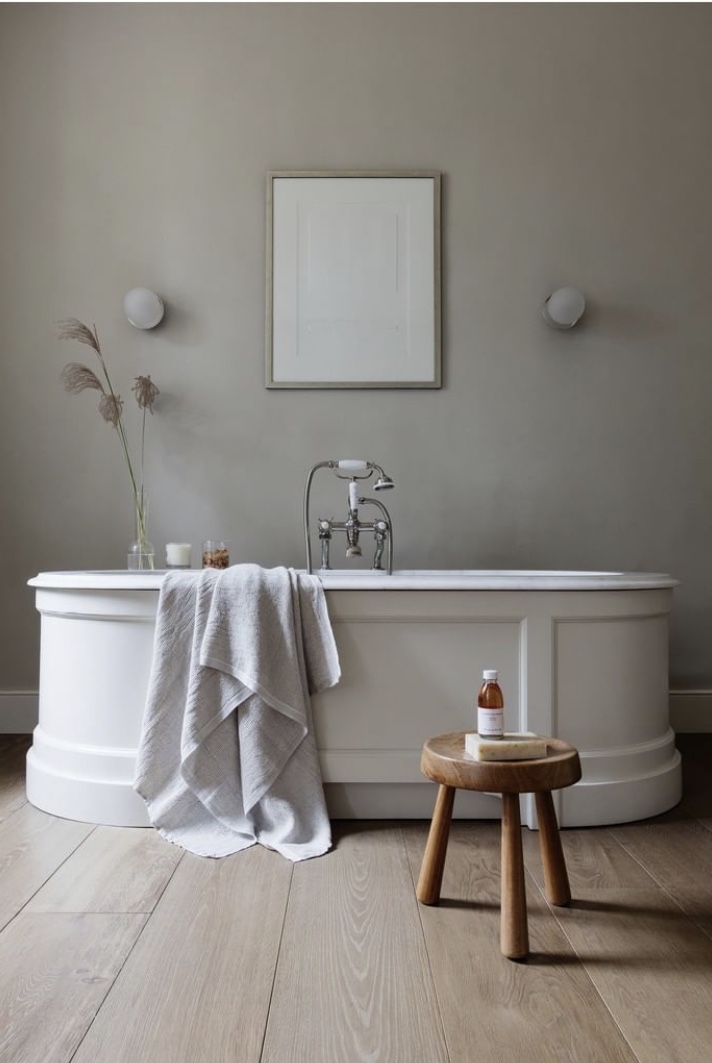 Walker_Duncalf's tweet photo. Uncomplicated style is our mantra! We love the simplicity of this Porter bathroom. 

Find out more about our projects, vision and services at https://t.co/qAQq8A7QTe https://t.co/0WRKDBkddp