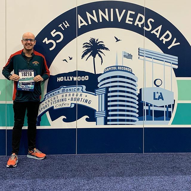 GregInORL's tweet photo. I’m all set to run 26.2 miles in the morning for the 35th @lamarathon #tsruns #runla #trainslowracefast https://t.co/NTfeJ3Fsys https://t.co/jlyW3LDelm