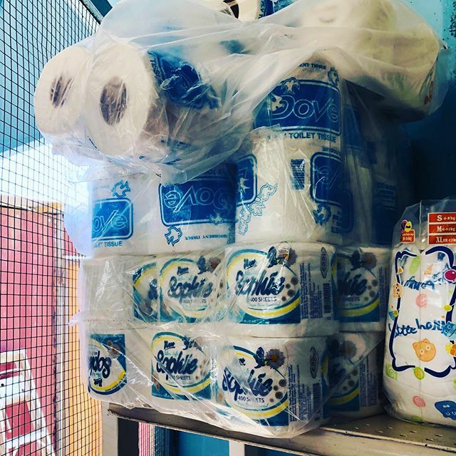 daveschilling's tweet photo. White gold 🤣🇯🇲🧻 #wehavetoiletpaper #commodity #panic https://t.co/Hov6hYf38B https://t.co/pOLn4Fiq02