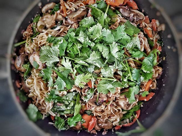 KRNaturalPhoto's tweet photo. Post run cooking. Made Easy Vegetable Stir Fry from @sweetsimplevegan and it is delicious. So glad I decided to give it a try. .
.
.
#sweetsimplevegan #nomeatathlete #mealprep #cooking #whatveganseat #vegancooking #plantbasedfood #plantbased #plantbaseda… https://t.co/VutP7jwNa7 https://t.co/iVJQBUF4dT