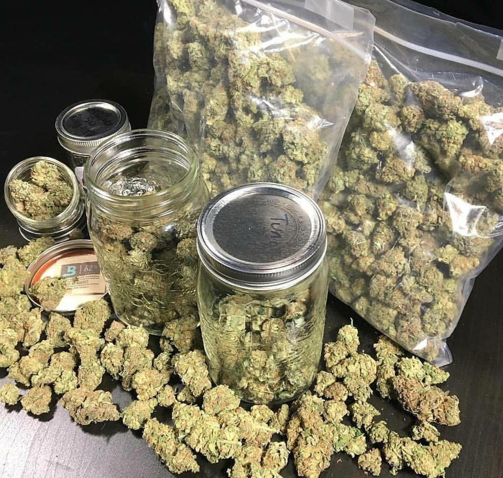 WilliamJaffy's tweet photo. Serious inquiries only 
Snap : w_jaffy11
Cali's finest 
2135593440 https://t.co/HGK5Ynu7L6