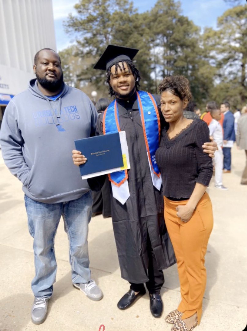 RandyHoganJr's tweet image. “The ultimate measure of a man is not where he stands in moments of comfort and convenience, but where he stands at times of challenge and controversy.” God, thank you for EVERYTHING 🙏🏾 #FirstGenerationGrad 🎉🎊 #TMC🏁