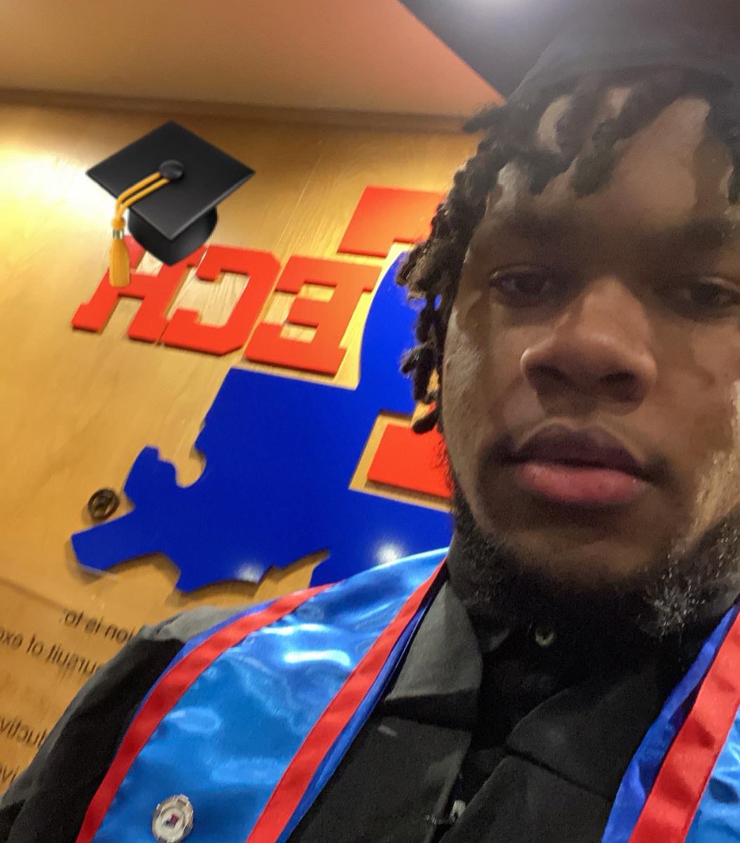 RandyHoganJr's tweet image. “The ultimate measure of a man is not where he stands in moments of comfort and convenience, but where he stands at times of challenge and controversy.” God, thank you for EVERYTHING 🙏🏾 #FirstGenerationGrad 🎉🎊 #TMC🏁