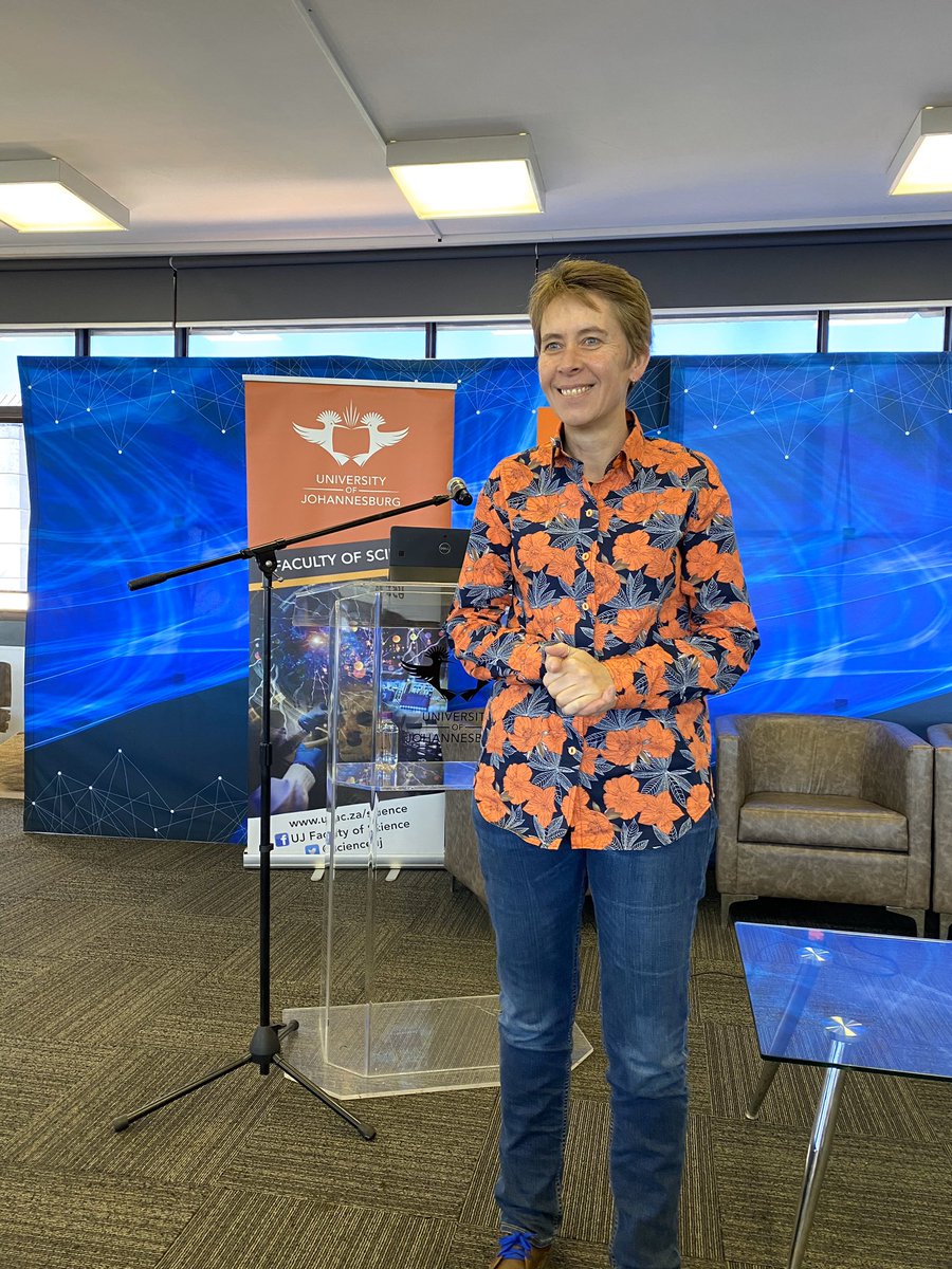 UJLibrary's tweet photo. Prof Bettine van Vuuren @bettinevv interesting and engaged #ScienceUJ #PublicLecture on “South African research and stations down south: the Prince Edward Islands, Gough Island, and Antarctica". To listen to the talk visit #UJLibrary Facebook page: https://t.co/UzWpq2gjsG https://t.co/7kTfQysfWp