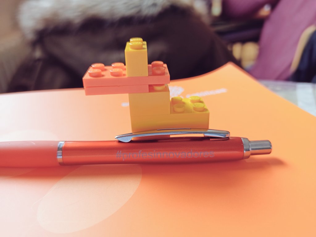 fecmips's tweet photo. Volvemos de #profesinnovadores con una #MentalidadDeCrecimiento en la labor educativa,donde la #EscuchaActiva ayuda a #acompañar con #mimo al alumno en ese "#feelback" del proceso de enseñanza aprendizaje buscando potenciar la #evaluación y convertirla en #EvaluaciónAuténtica https://t.co/MEOL7rHoxM