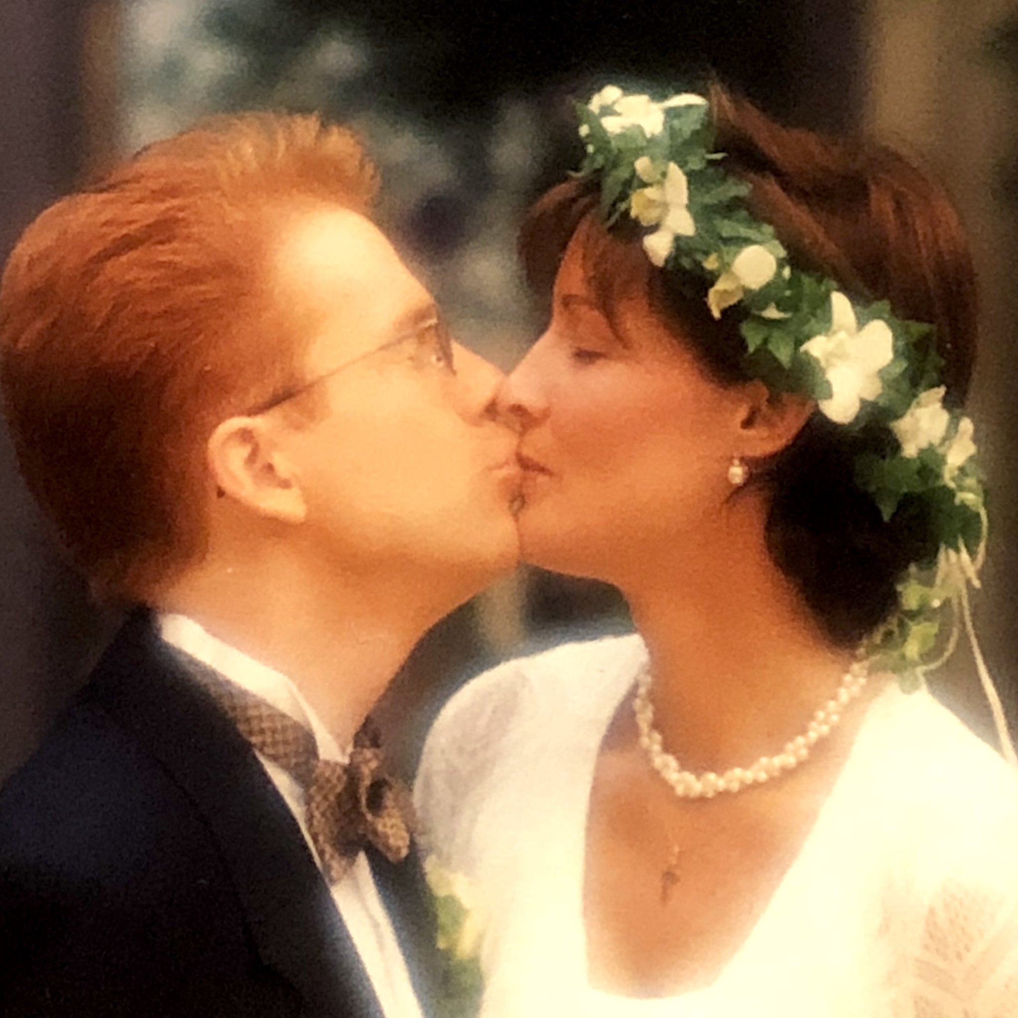 john-elliott-on-twitter-time-flies-when-you-re-having-fun-happy-anniversary-to-my-beautiful-bride-https-t-co-kstk6njghi-twitter