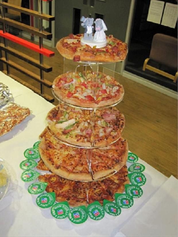 DT2ComicsChat's tweet photo. #AddSuperToAnything
When you realize there's no better way to start your lives together than with a multi-tiered wedding cake made of pizza.
#SuperPizza https://t.co/pywhLXJpND