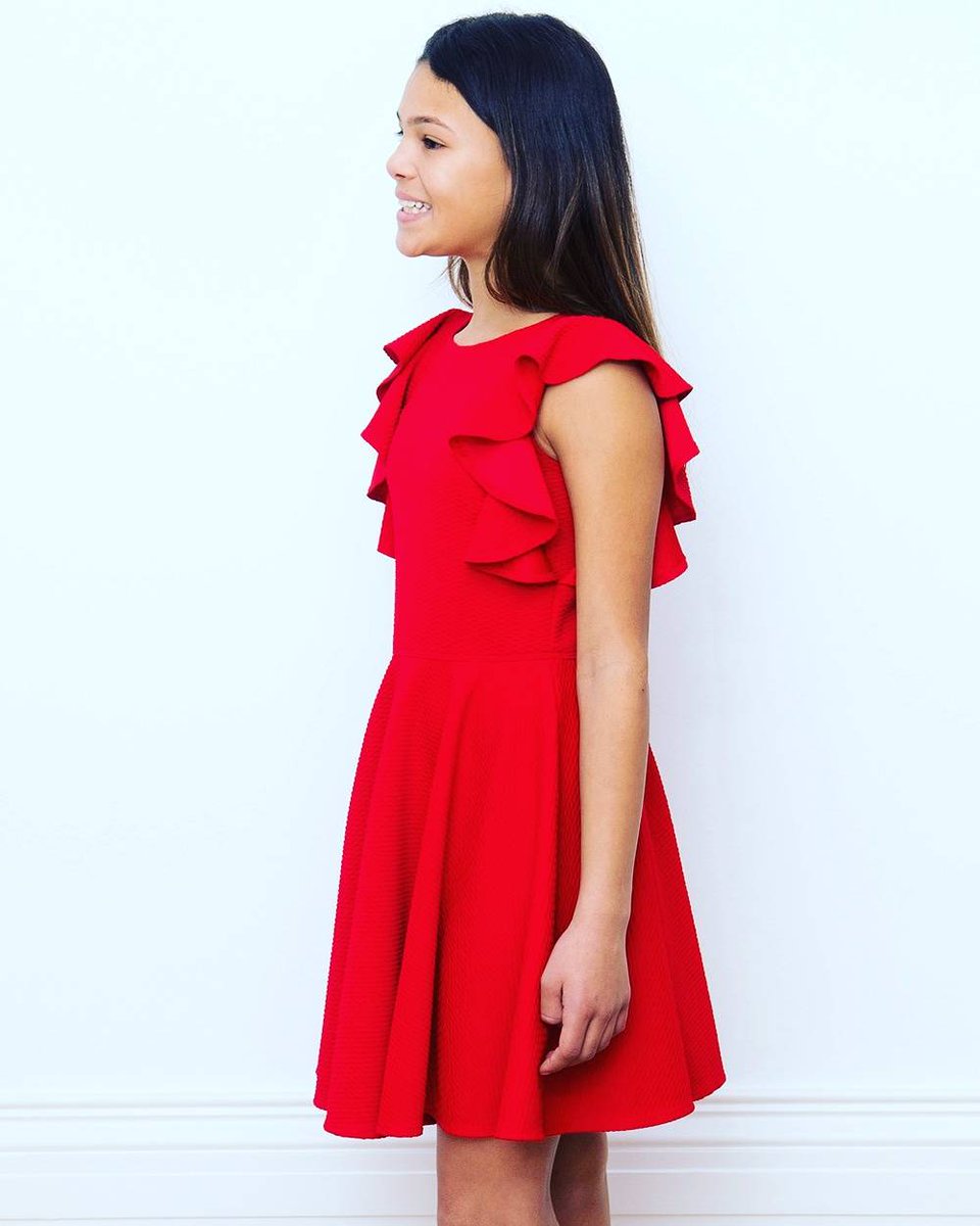 Colour of the Day: Scarlet Red ❤ Pantone's colour palette is vibrant and uplifting for Spring/Summer 👗 Embrace flame and ruby hues for her favourite special occasions with our red designer gowns for girls:
ow.ly/7Lb130qo1bd
<a href="/DavidCharlesCW/">David Charles CW Ltd</a> #RomanticRed #FashionForecast