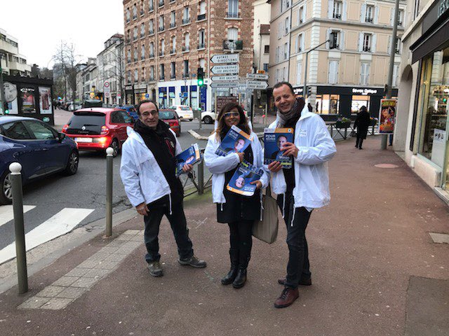 PourSevres's tweet photo. Le programme de la liste Pour Sèvres @DenisMoran très bien bien accueilli par les sévrien(ne)s. #municipales2020 #poursevres #sevres #team https://t.co/cV5SophxKC