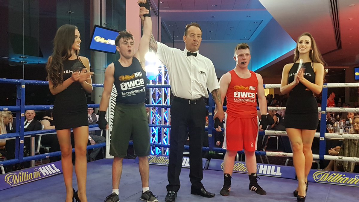 Racingwelfare's tweet photo. 🔔 DING DING FIGHT 4
AIDAN ‘BEAN MACHINE’ MACDONALD VS JOSHUA JAMES ‘THE JOKER’ SCOTT
🏆Congratulations to the victor JOSHUA JAMES SCOTT
#RacingStaffBoxing #TeamRacingWelfare #UWCB @WillHillRacing @GsHorseboxes @BHAPressOffice @YorkshireRacing
@uwcb1 @MHammondRacing https://t.co/aMJk1OqdbN