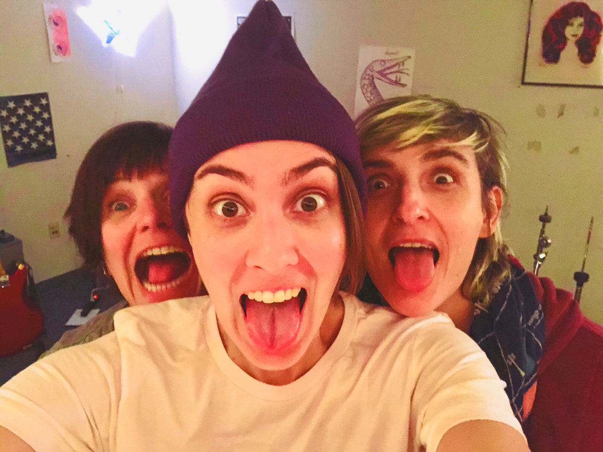 Queue Queue tweet media