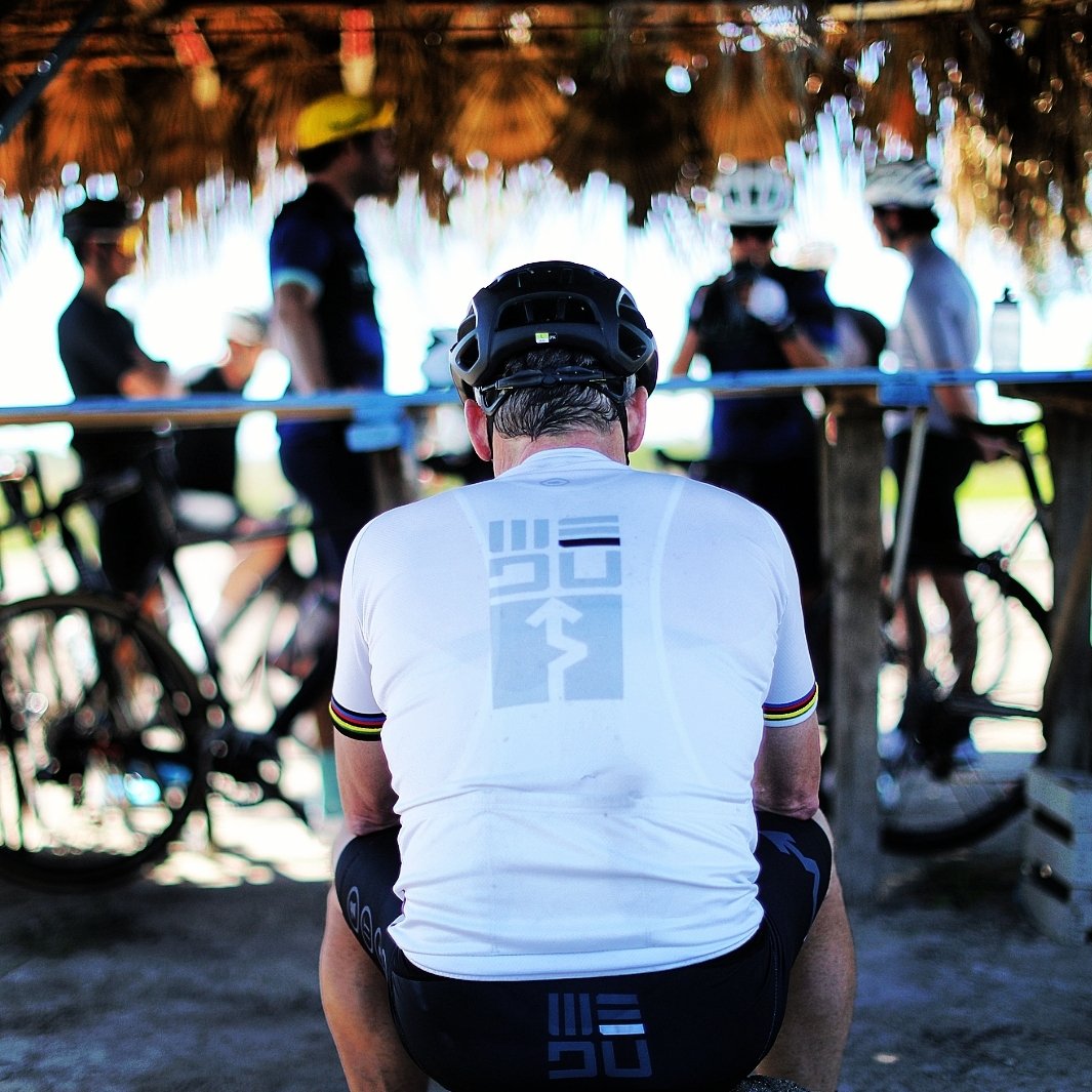 LizKreutz's tweet photo. Such a fun day photographing a great ride from Tijuana to Rosarito with @lancearmstrong @ghincapie @bobbyjulich and our incredible host and friend Jose 🙏 #lancearmstrong #documentaryphotography #tellastory #enjoytheride #forwardneverstraight https://t.co/a8Z82iwuUX