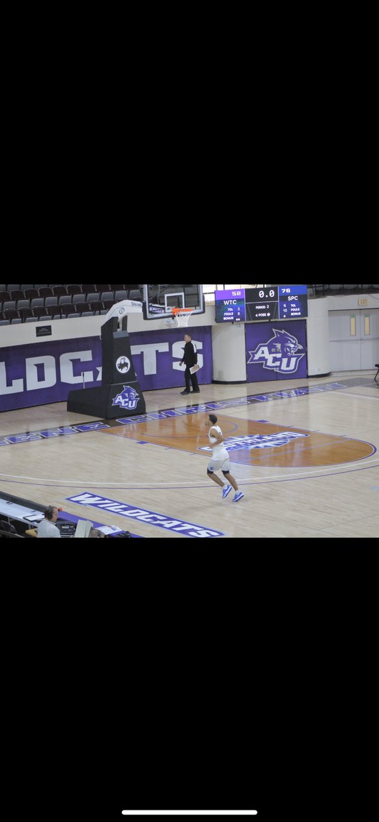 “Victory To Me Is When You Spend Yo Time Right💯Victory To Me Is When You Get Yo Grind Right💪🏾Victory To Me Is When You Get Yo Moms Right🖤” Continue The Marathon🏁 #3Out✌🏾