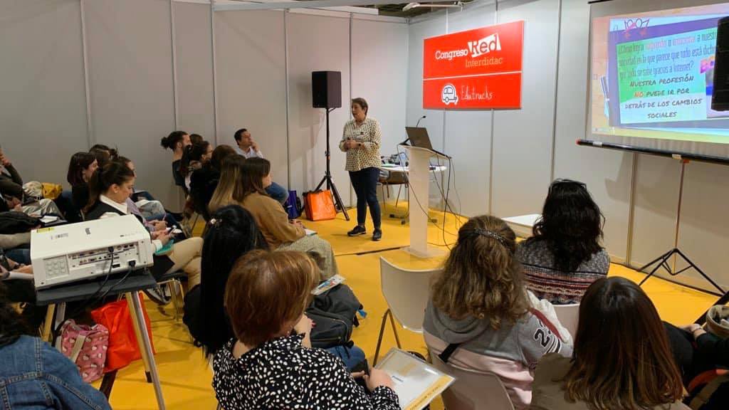 DIGIeLEARNING's tweet photo. La 3ª jornada de #CongresoRED2020 ha contado con una gran asistencia a las distintas ponencias, talleres y masterclass que se han celebrado.
Una ocasión inmejorable para que los profesionales de la educación conozcan las nuevas tendencias y métodos para su carrera. https://t.co/dIJpxgrYs8