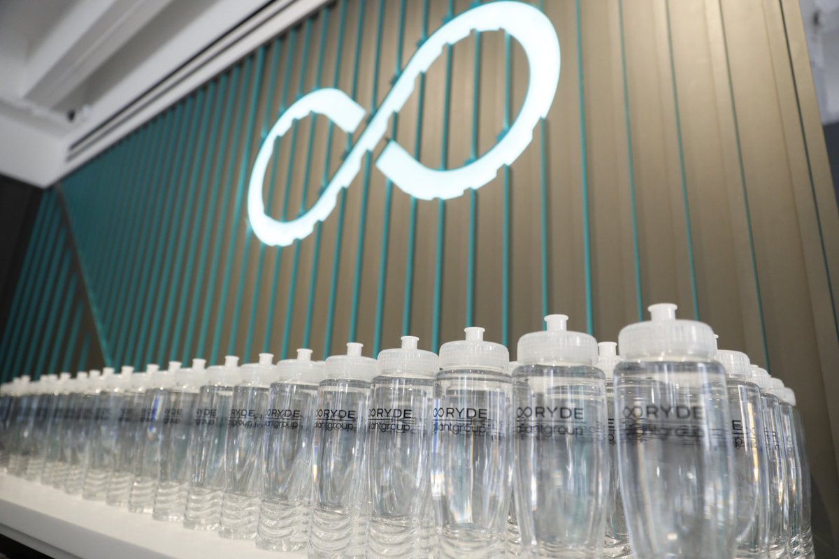 CaseyCurryHOU's tweet image. Great Saturday morning with my @alliantgroup family &amp;amp; @rydehouston friends...sweating together &amp;amp; packing lunches for @KidsMealsInc Such a great feeling to support our #Houston community together!