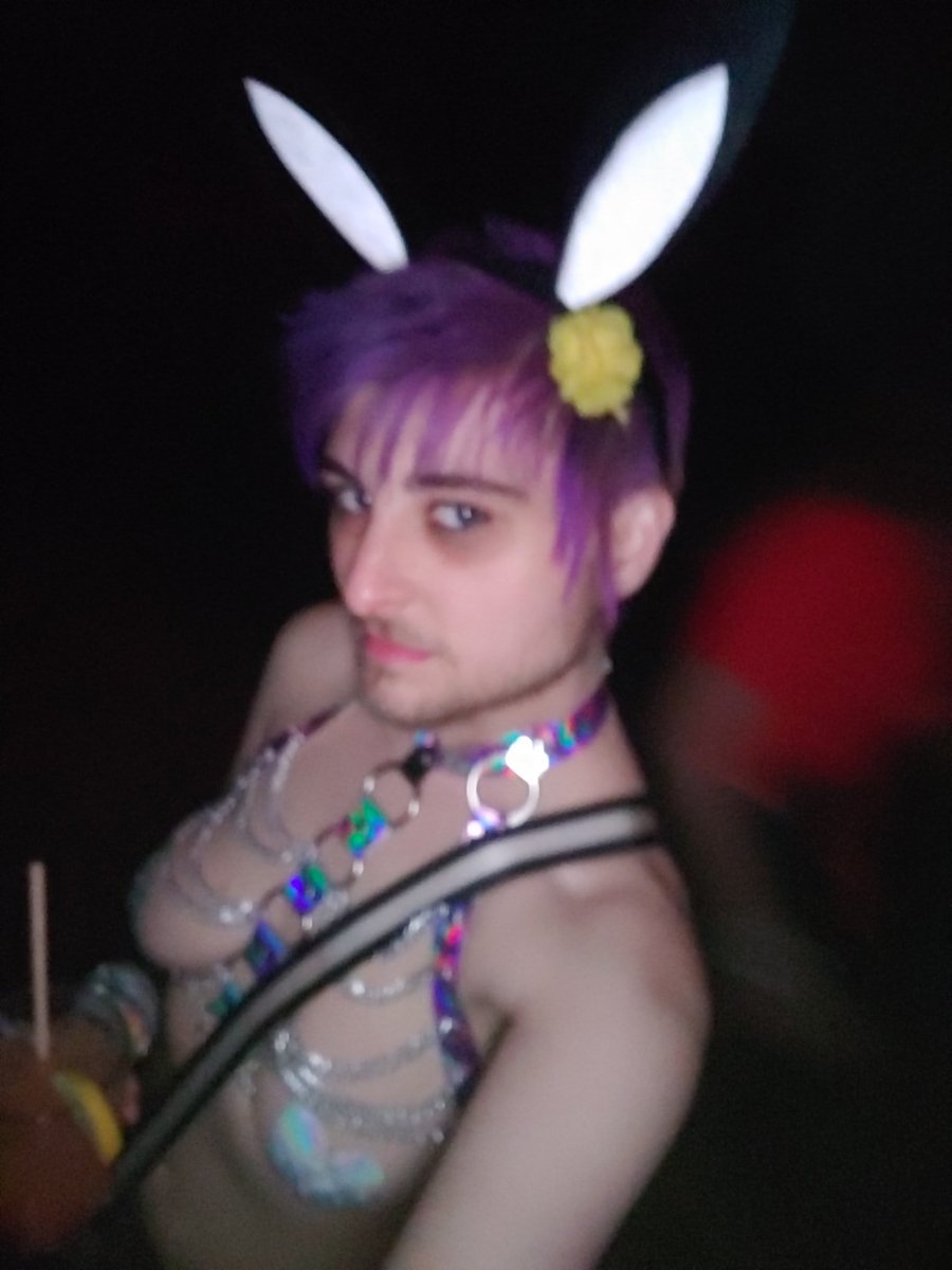 ScaredFly's tweet photo. Did a big brave by going out literally shirtless last night
Had so much fun
Though i do wish ann arbor wasnt so small
Sometimes it does blow being the visibly queerest person at an #LGBTQProud night club🙈😂
@Necto @NectoPride
#annarbor #necto #fagfridays #livelifeproud #transmen https://t.co/jbvOApIn5a