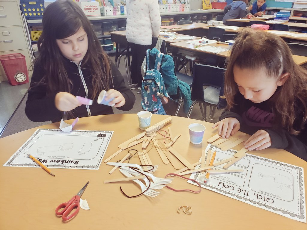 barronteach's tweet photo. Today at BT Saturday STEAM Academy 
Students built Gold Catchers in my 3rd grade group. We did water color art too! #BTSoar #CESD https://t.co/1HPkSEsp2a
