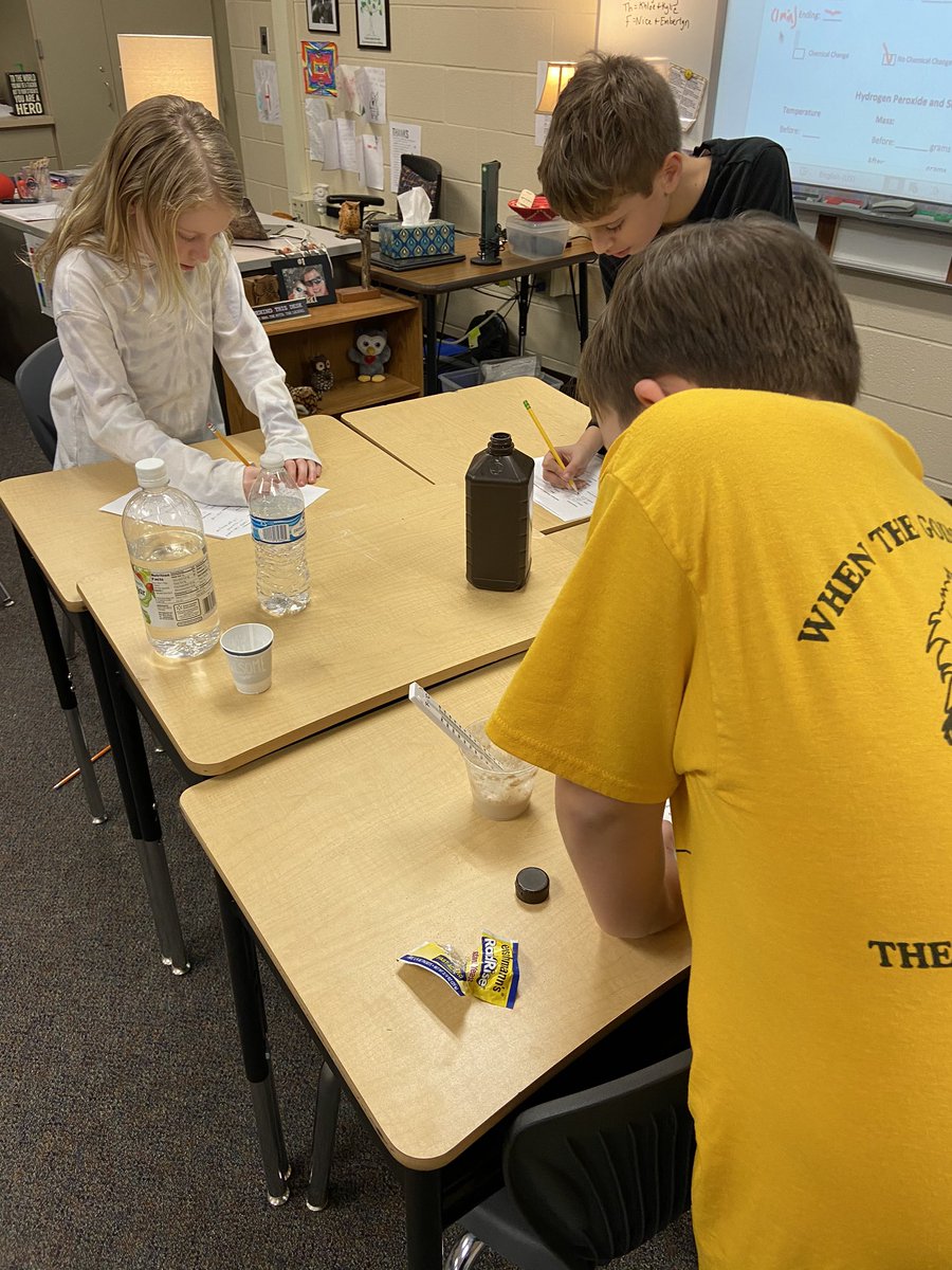 MaTopTeam's tweet photo. We had a great time this week wrapping up our Matter Unit with our Chemistry Day testing if reactions were a physical change or a chemical change. #SuperVioletES #PLSDProud https://t.co/OccVqgkP0z