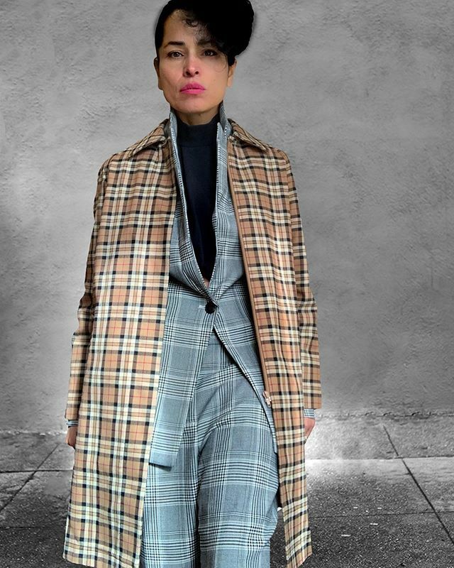 lalisimoneinc's tweet photo. Another way to wear the plaid coat

DM to purchase 
#styleblogger #fashionstylist #streetstyle #vintageshop #shopvintage #vintageclothing #preloved https://t.co/68x6aJZNJb https://t.co/mrmyOI797m