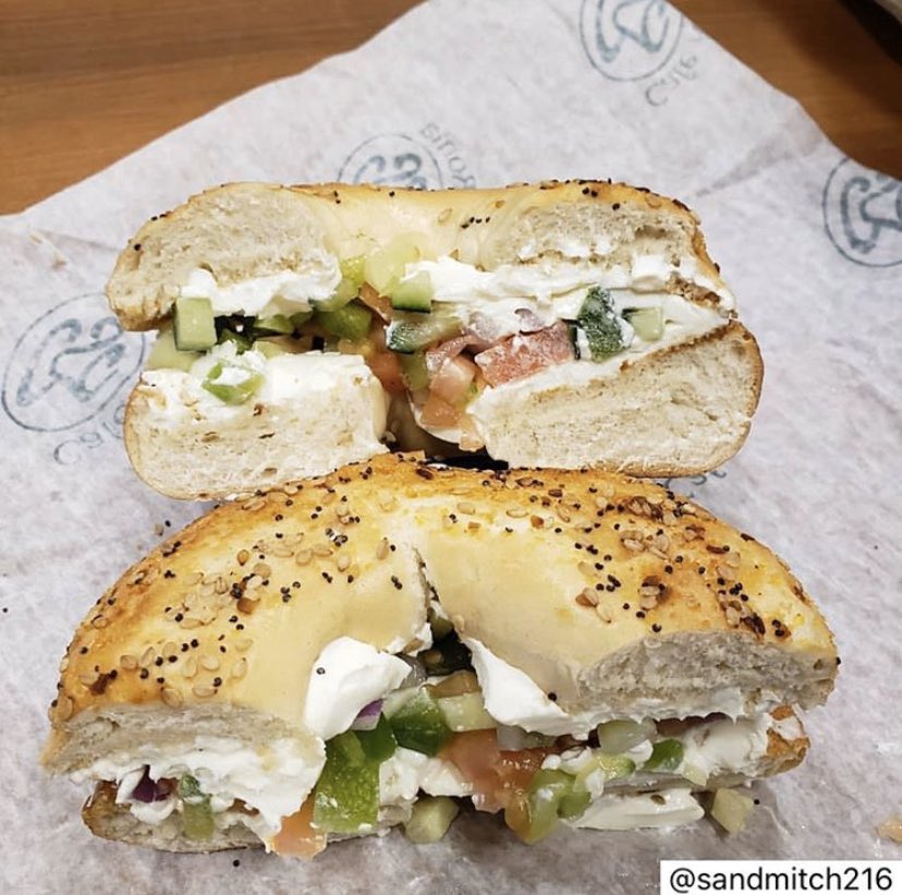 Everything bagel with made to order veggie cream cheese 🥯