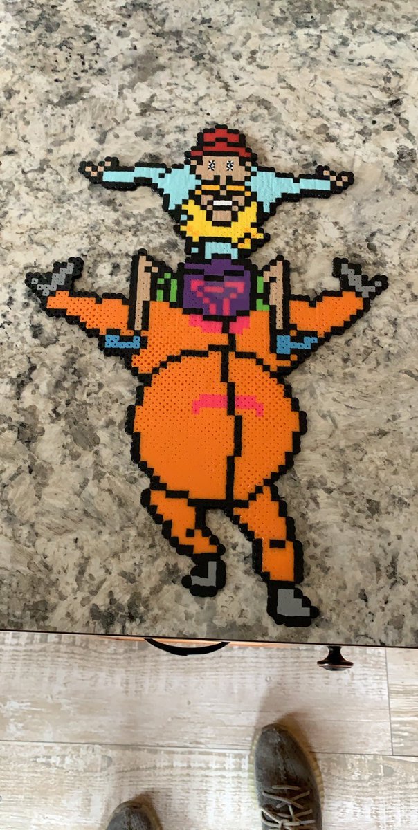 LuisRamonO's tweet photo. Last two pieces came out 🔥🔥 @yultron @GanjaWhiteNight @boogietmusic #Yultron #GanjaWhiteNight #BoogieT #Perlers https://t.co/S39sAymjI2