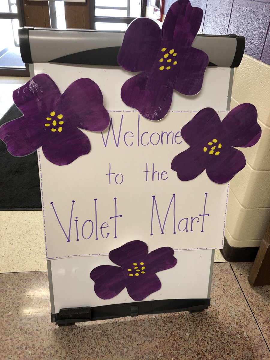 MrsPodgurski's tweet photo. It’s that time of the year again!! 1st graders got to shop at the Violet Mart to culminate our economics unit. We couldn’t make this happen without the help of parents and their generous donations! #awesomeparents https://t.co/ix6Q3SZw7h