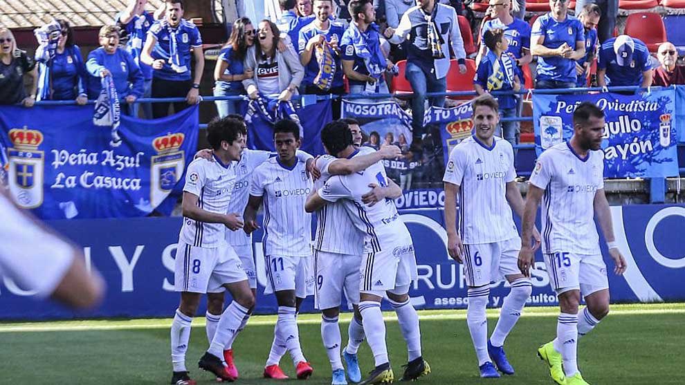 futbol_507's tweet photo. ¡VUELVE A LA TITULAR!👊🏼⠀
⠀
Édgar Bárcenas fue titular y jugó todo el partido en la victoria del @RealOviedo 2-1 sobre el Extremadura UD.⠀
⠀
Bárcenas volvió a la titularidad tras 5 jornadas siendo suplente.⠀
⠀
#F507 🇵🇦⚽️ https://t.co/YviQLK2Pnx