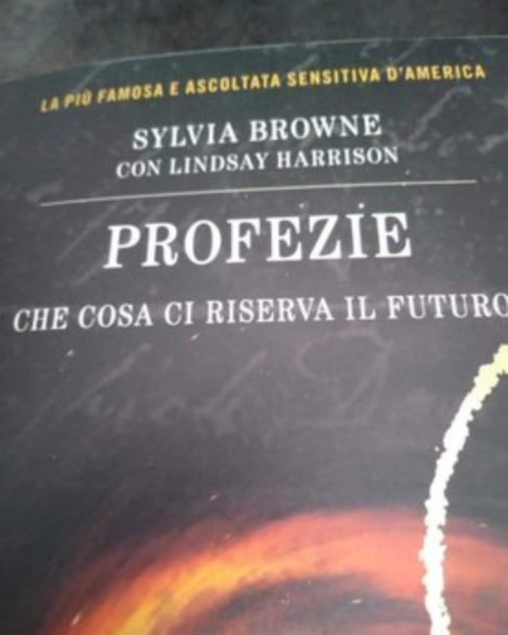 blanchsclaimer's tweet photo. Raga è una cosa troppo inquietante vi prego https://t.co/83bIrKZMcg
