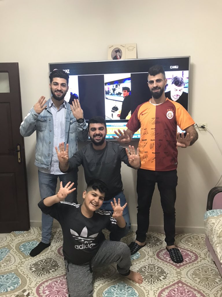 23_01yazar's tweet photo. #beyazfutbolekranda #tvertem https://t.co/k33AK1ExIf