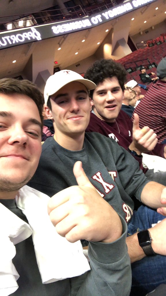 kallinsipe's tweet photo. @aggiembk #BTHOArkansas 
I want that free TV, gig em ags https://t.co/s1bkIUoG5G