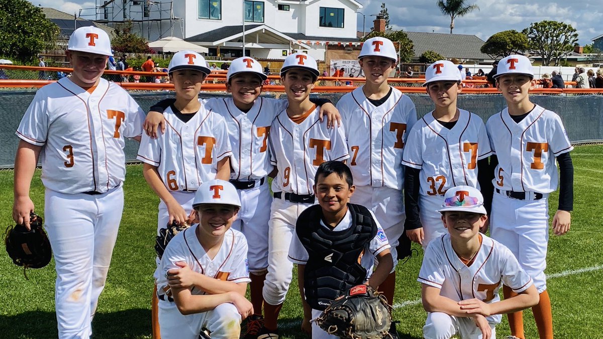 chelaxIndustry's tweet photo. @BON_SBNation #HVLL #Longhorns #Hookem 🤘🏼 Huntington Beach Little League Texas Longhorns win one in majors division today. #YoungGuns https://t.co/LbWy5YaoQY