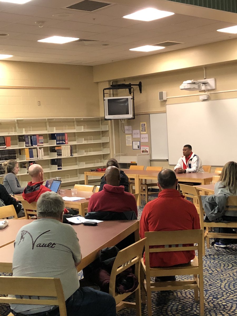 CoachBrown_RHS's tweet photo. Thanks to our excellent speakers @DougPetrick1 @WhippetsXC @GoAthletics_SBT @MAVERIC_Coach @altoonatrack @MUSpeedInc @ShipURaiders Dave Osanitsch @jovif10 @LacUVille @SC_TrackField 

Special thanks to our Keynote Speaker @TeamVAOrg Lawrence “LoJo” Johnson!! https://t.co/97HflidyQJ