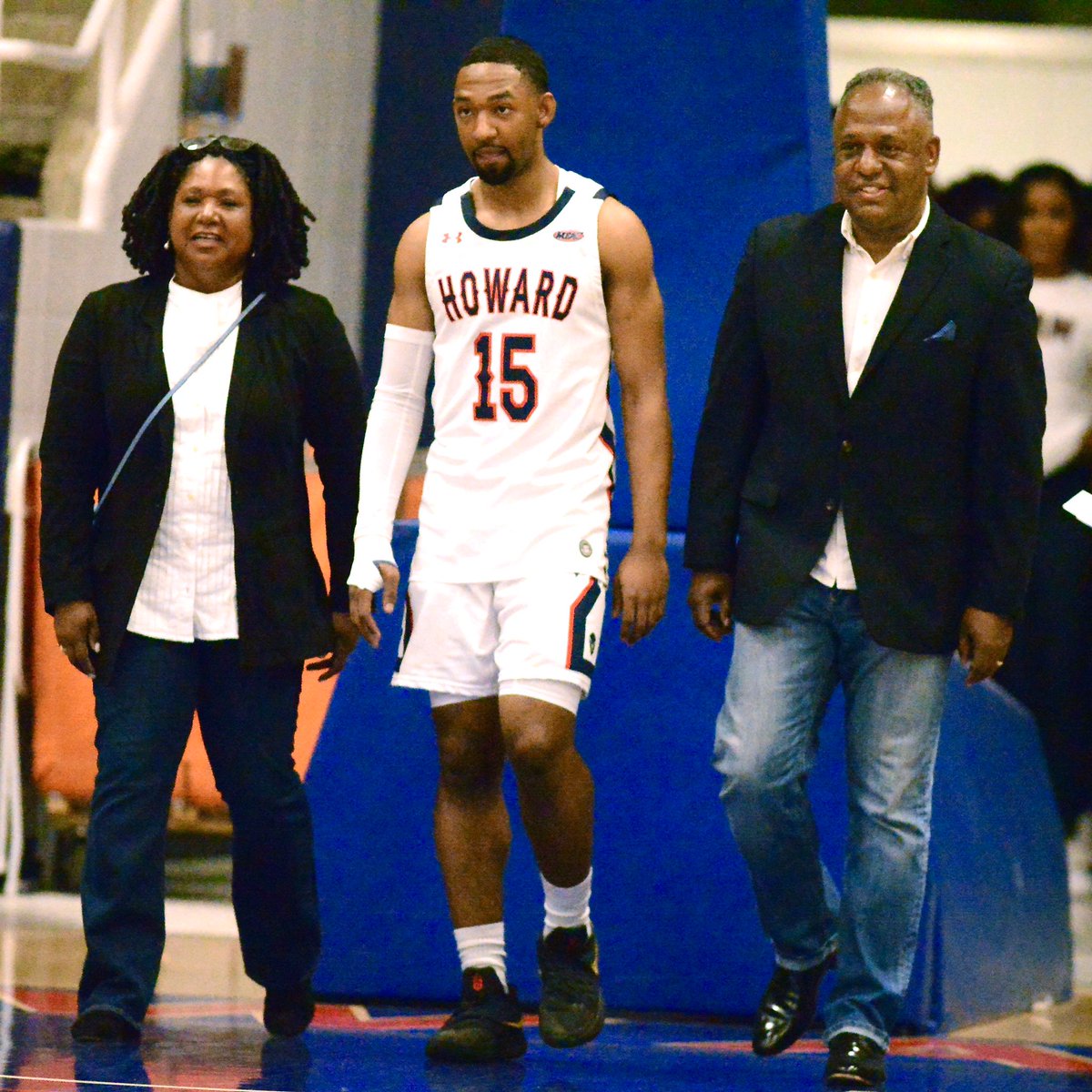 edwardcjones3's tweet photo. Congrats to Phillip Jones, #15 & guard on @HUMensBB from #ATL who was honored Thursday on #SeniorNight at #TheBurr at the last regular season’s game vs. @DSUMBB. #DSU won 100-88. @HUBisonSports @HowardU @MeacSports #HBCU https://t.co/EjmSSupL14 #HowardUniversity https://t.co/Z3UvJvsl33