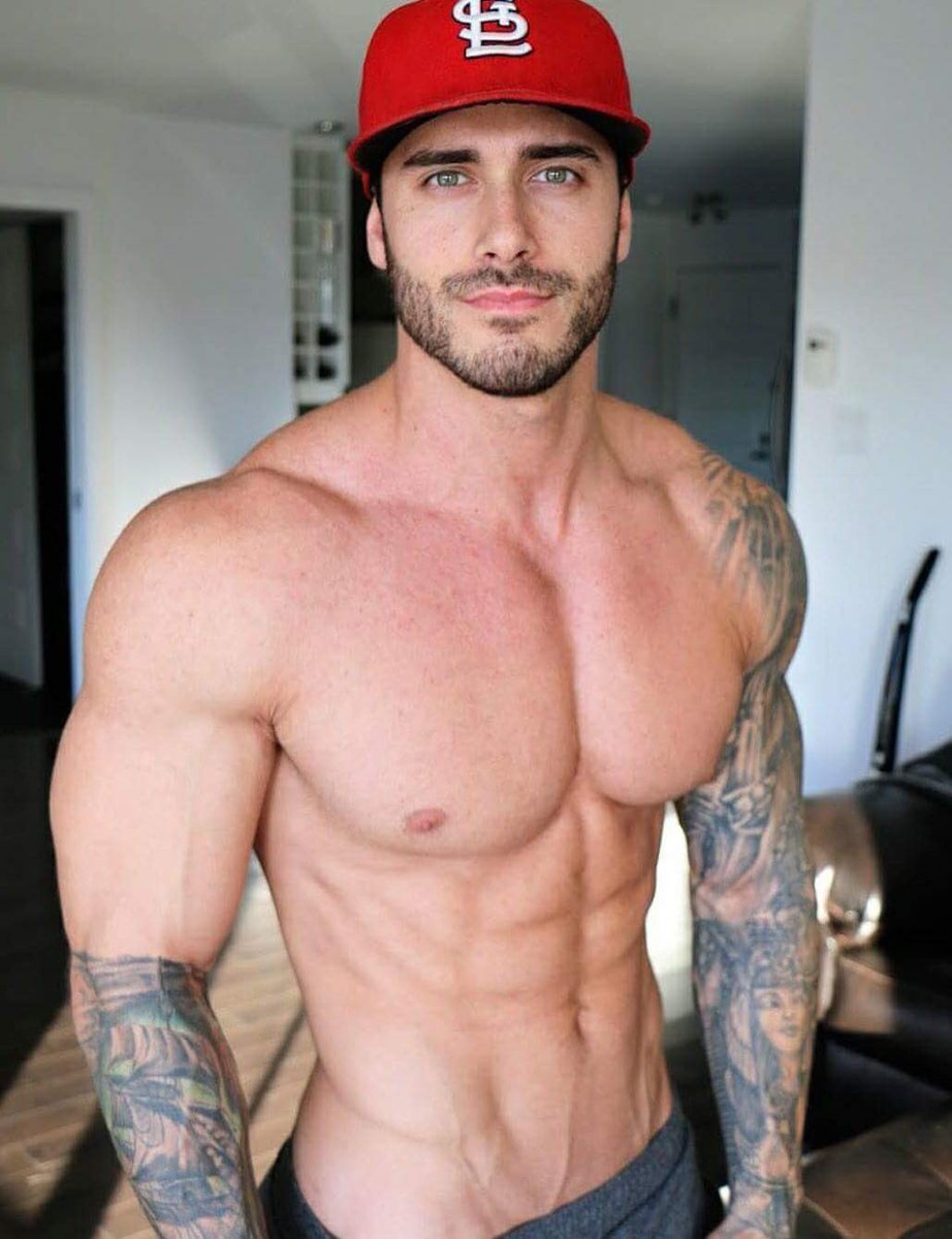 Re hunk Tattoo