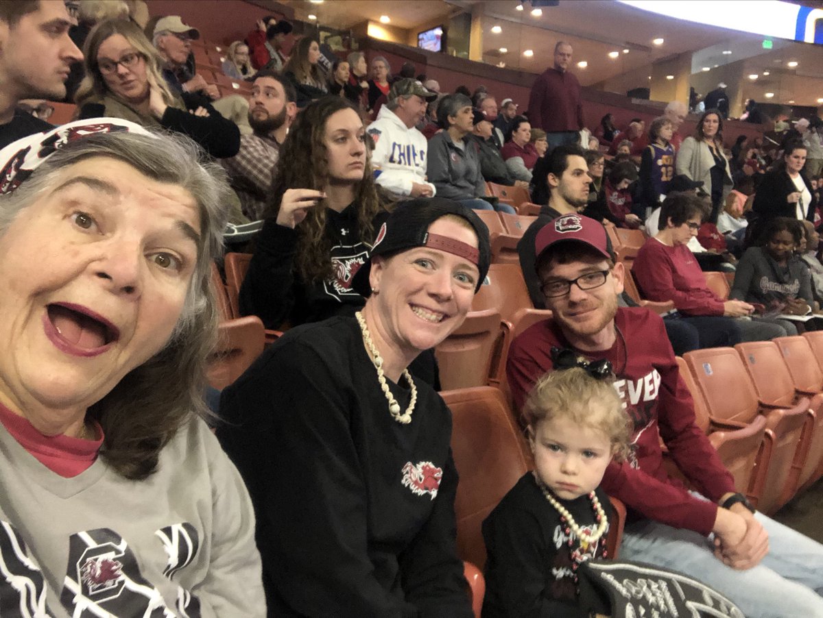 Pwooing's tweet photo. #SECWBB#Semifinals https://t.co/nuU5jpMEVH