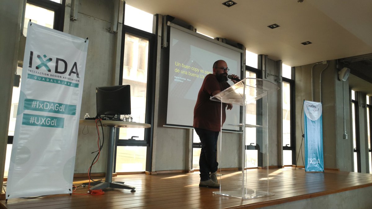 LifeOnMarsMex's tweet photo. Lo que hablas, dices, piensas y escribes es distinto, comprender esto es la base de planificar una buena UX. Es lo que nos platica hoy @ElDrBoris en @IxDAGdl 
#UXGdl  #IxDAGdl https://t.co/spoYCfYFK6