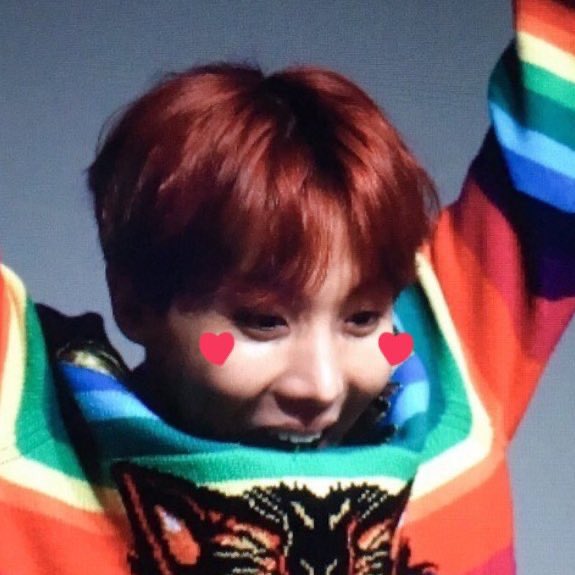 demseokdimple's tweet photo. Everydays a good day to talk about Hobabie Cheekies ♥️ https://t.co/P5O5XBsneh