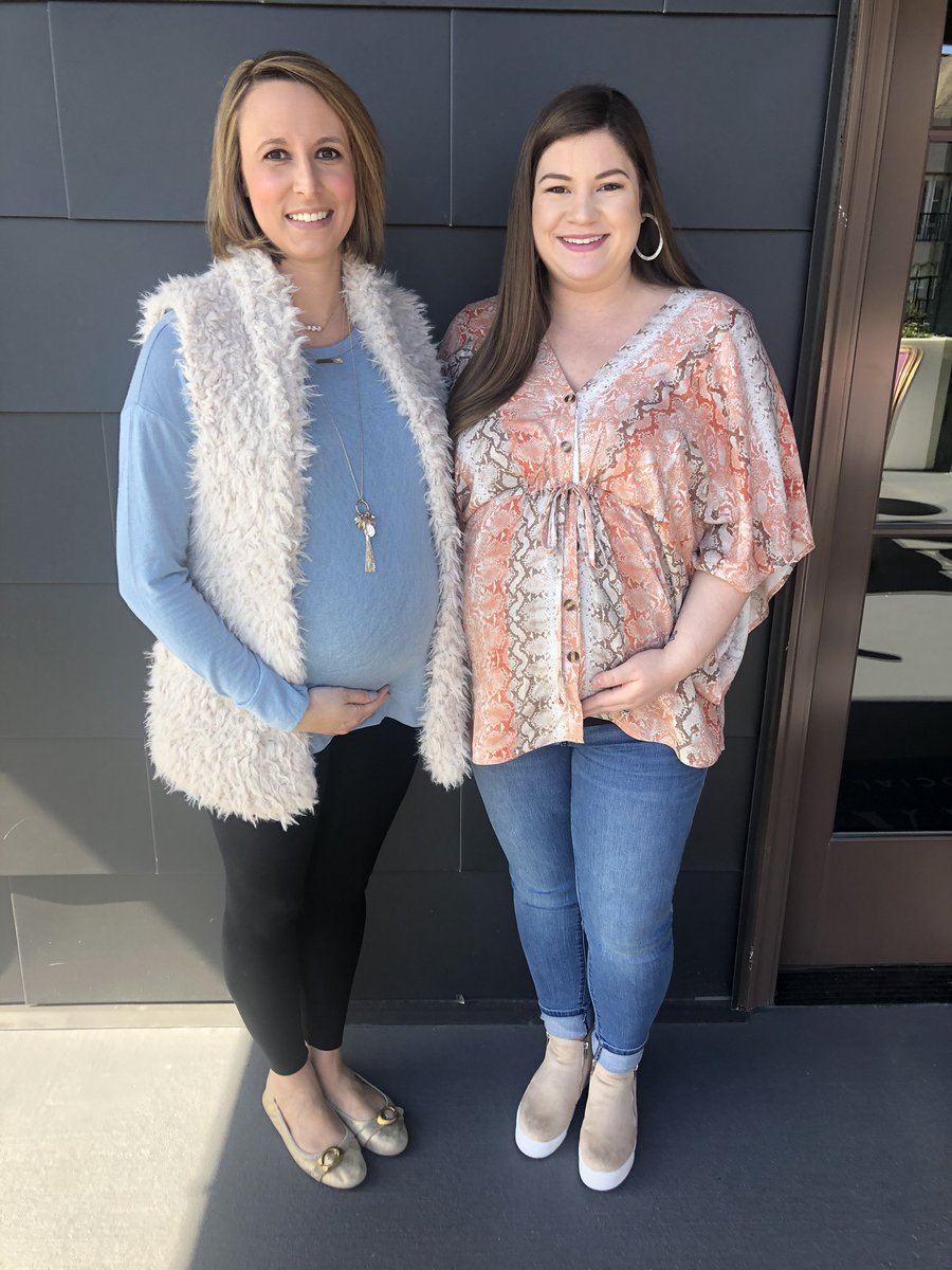 jamieeads's tweet photo. Enjoyed spending some girl time with our football wives celebrating the upcoming addition of 2 babies to our family! #babyboyEads #babygirlMcCoy #Rocketbaby https://t.co/iUTctPNwls