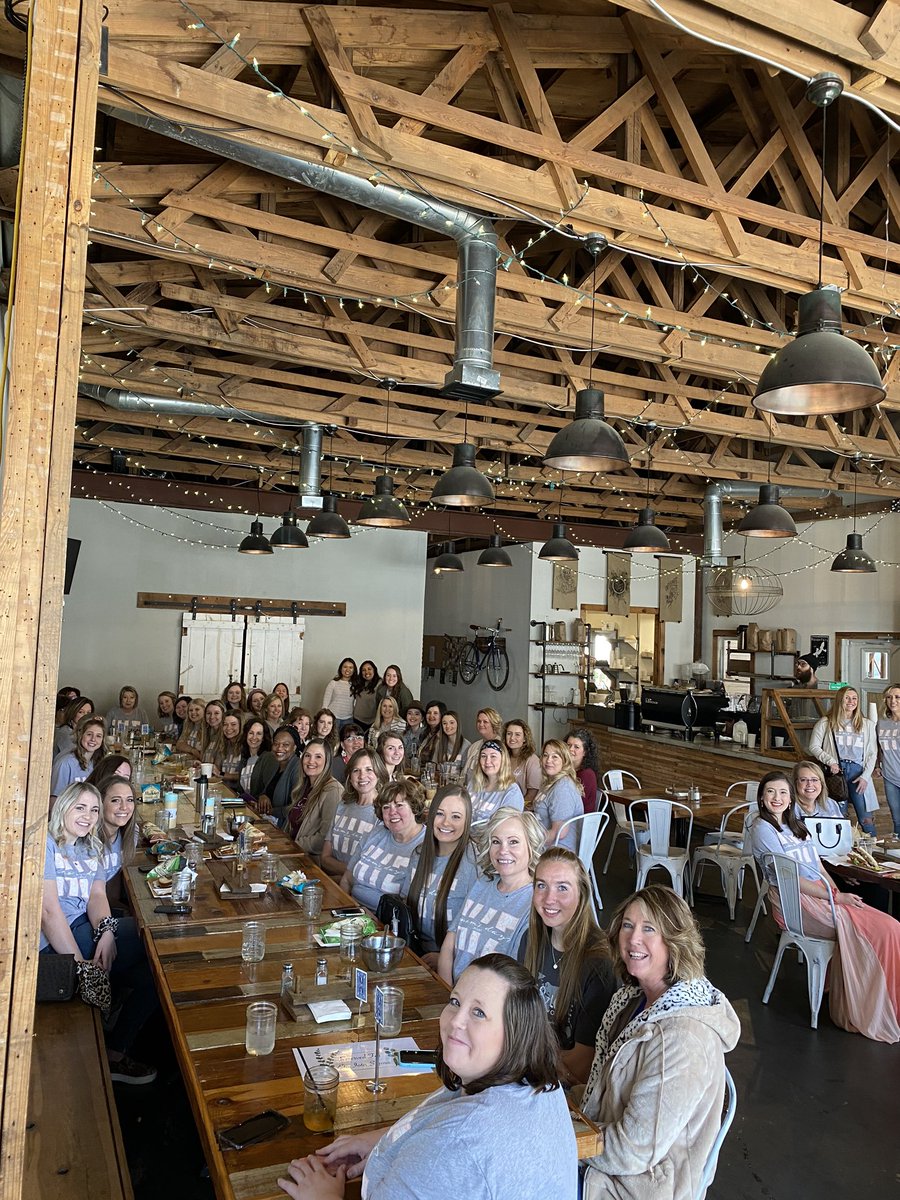 EtaSigSWOSU's tweet photo. eta sig mom’s day 2020!!💛 https://t.co/Tfv2dNSLhX